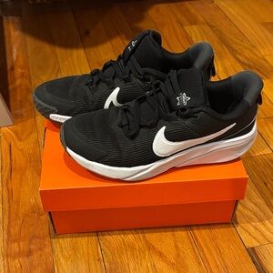 Nike Star Runner 4